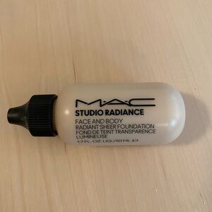 MAC Studio Radiance Sheer Face & Body Foundation - C1